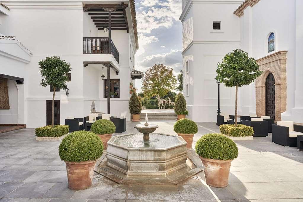 Hotel La Bobadilla, A Royal Hideaway